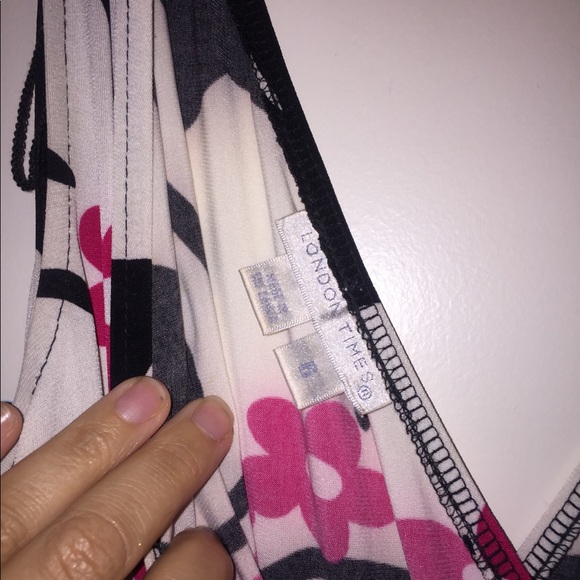 Cute sundress - Picture 3 of 4